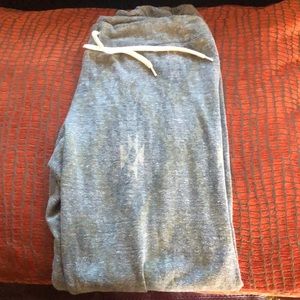 Monrow women’s sweat pants